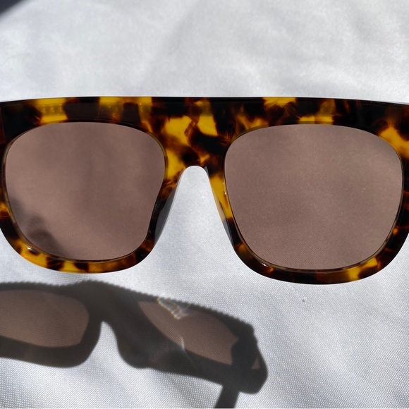 Stella McCartney Statement Chain Tortoise Shell Sunglasses - Picture 7 of 13